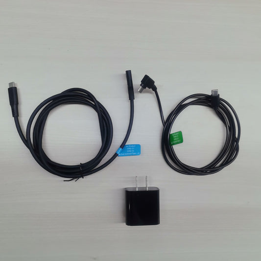 D1 spare cables (USB-C to USB-C and power adapter)